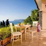 Monti E Mare