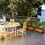 Monti E Mare * Αλάσιο
