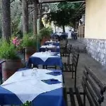 Monti E Mare Szálloda