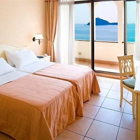 Monti E Mare * Alassio