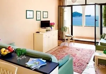 Monti E Mare * Alassio